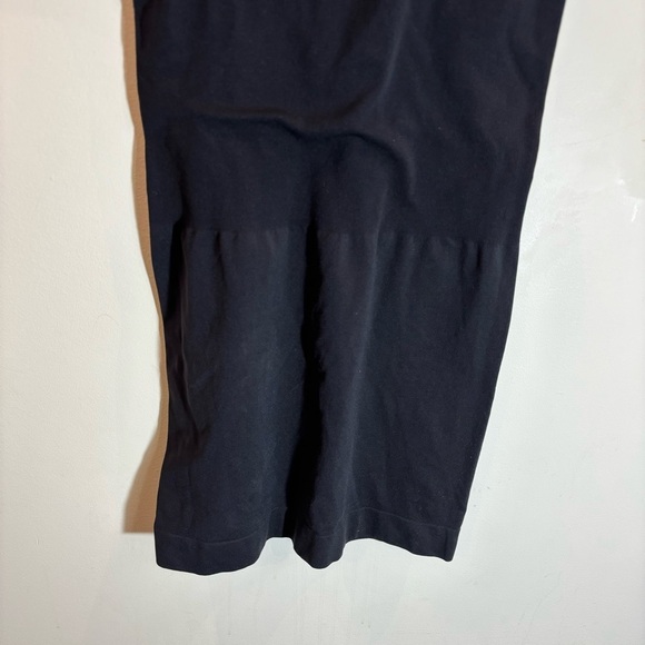 ASSETS BY SPANX Sz L Medium Compression Adjustable Straps Slip Shapewear - Picture 3 of 10